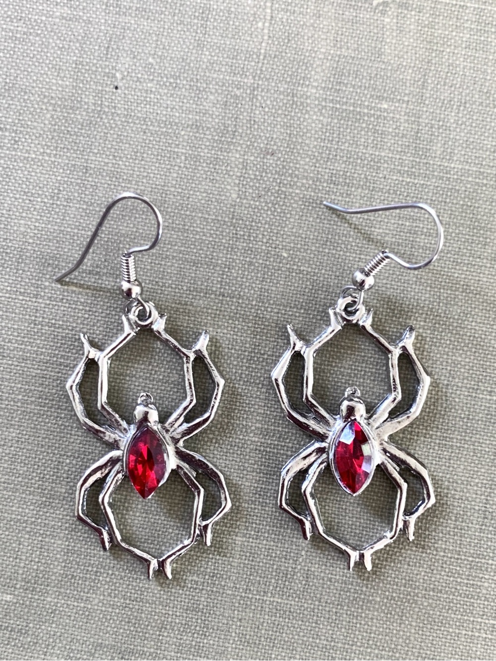 Silver Pewter Spider with Red Stone dangle earrings